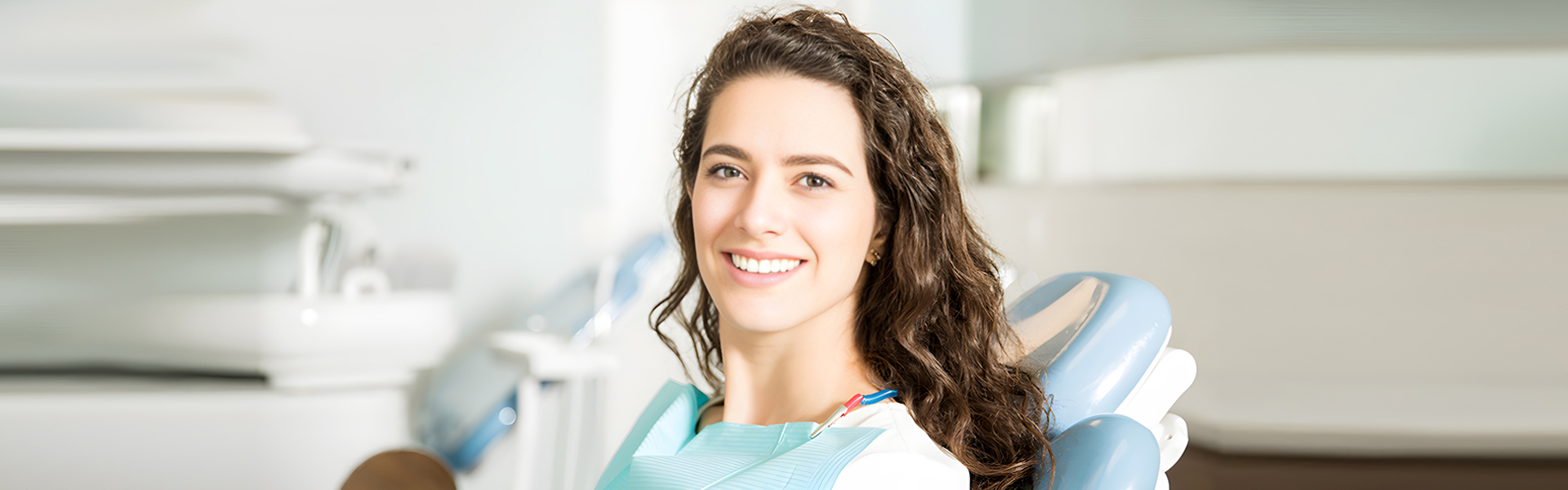 Why Porcelain Crowns Feel Like Real Teeth
